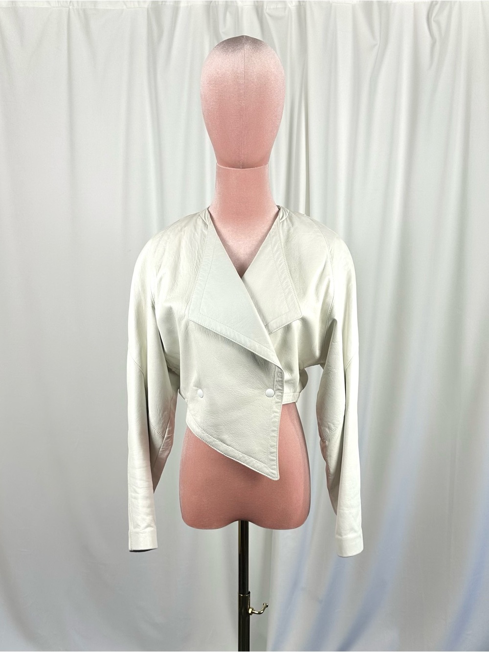 Vintage 90s Danier White Cropped Leather Jacket • Asymmetrical • Minimalist XS